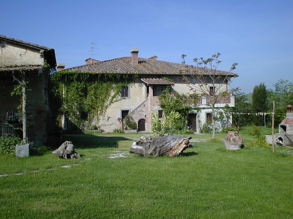 Agriturismo Poggio Ai Grilli Villa Gambassi Terme Exterior photo