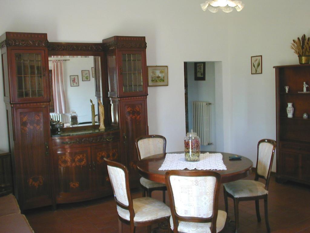 Agriturismo Poggio Ai Grilli Villa Gambassi Terme Room photo