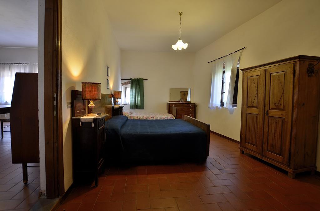 Agriturismo Poggio Ai Grilli Villa Gambassi Terme Room photo