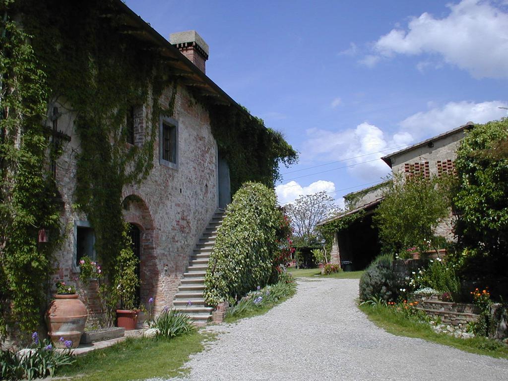 Agriturismo Poggio Ai Grilli Villa Gambassi Terme Exterior photo